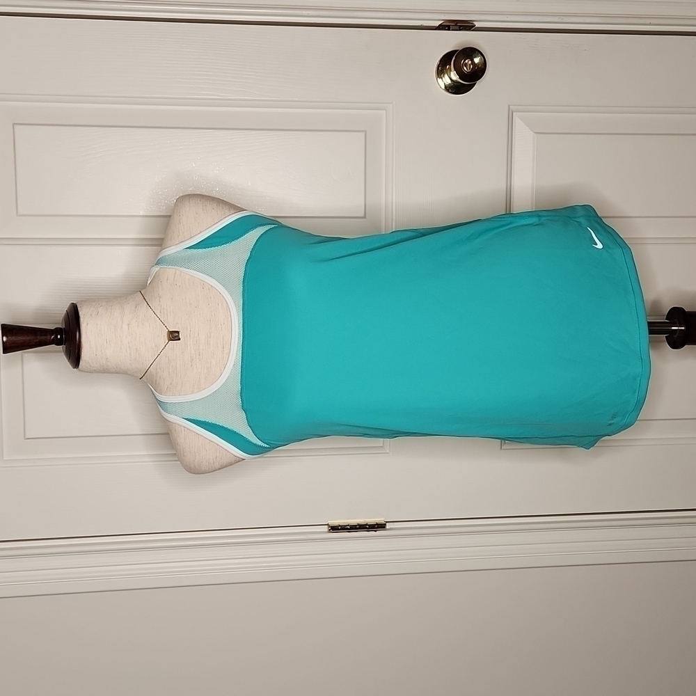 Nike Seafoam Dri-Fit Workout Tank Size S NWT